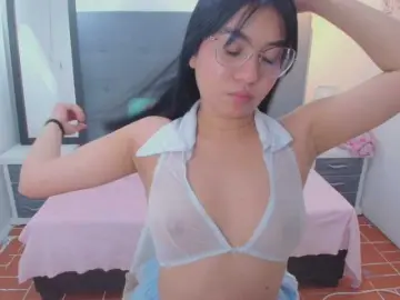 Adult Webcams with chaneelstark - Bongacams