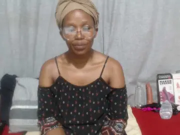 Live Porn with Sheila80 - Bongacams