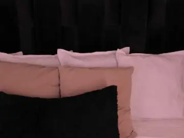 Watch Live Sex Cams with GretaVelvet - Bongacams