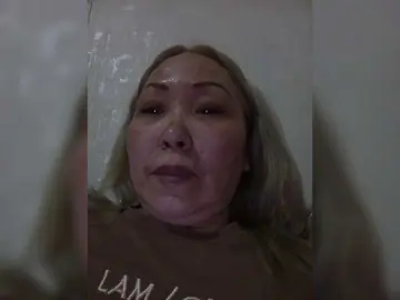 Live Sex with Qweentis - Bongacams