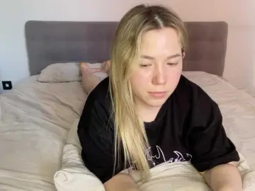 Private Sex Chat with AlyraSun - Bongacams