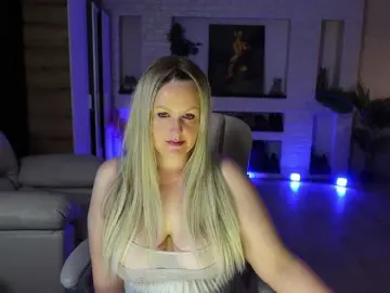 Free Live Porn with MariemLui - Bongacams
