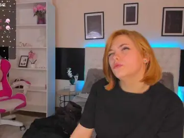 Adult Webcams with DellaRowwe - Bongacams