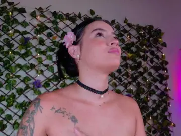 Free Live Porn with melody-cute10 - Bongacams