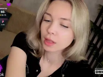 Nude Webcam with Hollywww - Bongacams