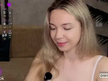 Private Sex Chat with Hollywww - Bongacams