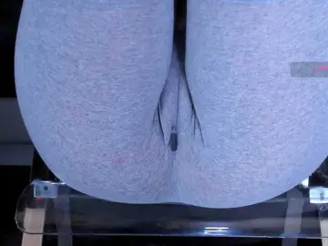 Private Sex Chat with Kira-Kell - Bongacams