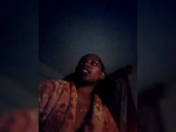 Private Sex Chat with Daddies-Petite - Bongacams