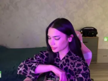 Watch Live Sex Cams with BabyCutiee - Bongacams