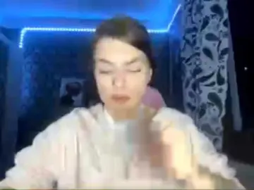Best live sex cam show with NikiMile - Bongacams