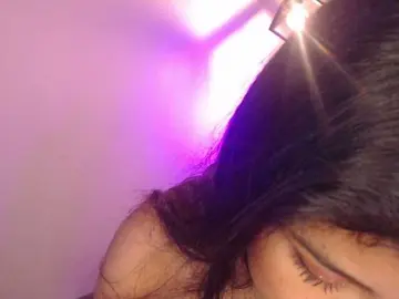 Adult Webcam with ChantalPetit - Bongacams