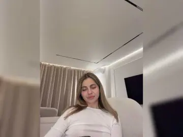 Live Porn with Nataliecroys - Bongacams