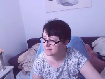 Adult Webcams with ChristaRose - Bongacams