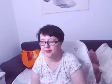 Nude Webcam with ChristaRose - Bongacams