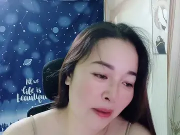 Live Sex with Benahot69 - Bongacams
