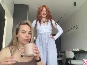 Live Porn with diffgirls1-1 - Bongacams