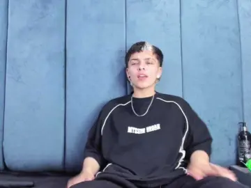 Free Live Porn with MeganThompson - Bongacams