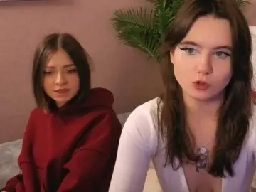 Nude Webcam with MaoandLulu - Bongacams