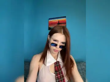 Best live sex cam show with Magic-Alice - Bongacams