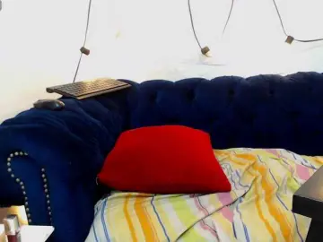 Live Sex with AprilyCrystal - Bongacams