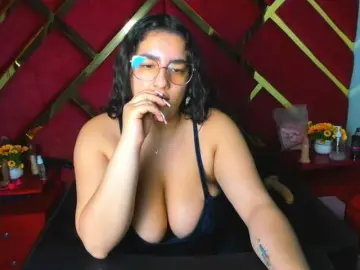 Nude Webcam with FreyjaNaugthy - Bongacams