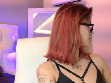 Sex Chat with Lia-Volkov - Bongacams