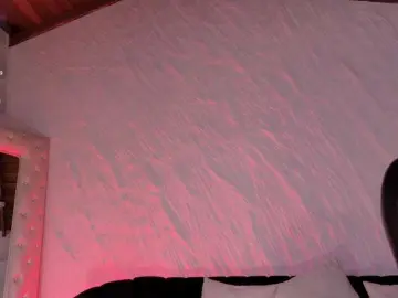 Free Porn Cam with SarahYates - Bongacams