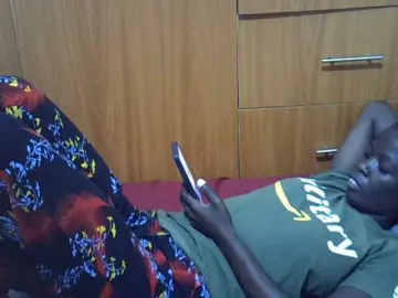 Live Porn with Ebonytrendy - Bongacams