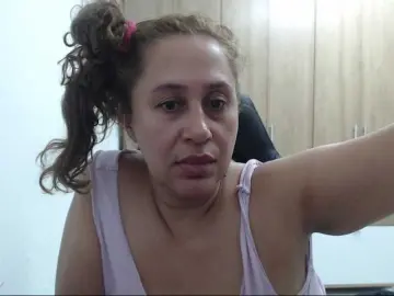 Adult Webcam with RoxanaMilf - Bongacams