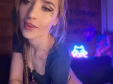 Live Sex Cam with CandyBoom - Bongacams