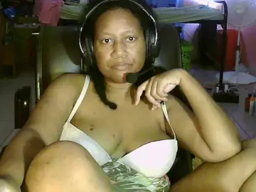 Live Sex Cam with Eirondra-valeen - Bongacams