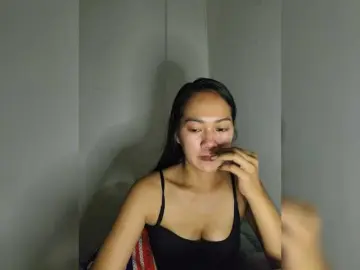 Adult Webcams with Kiana11 - Bongacams