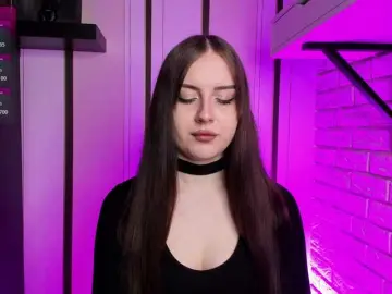 Nude Webcam with LunaMeow - Bongacams