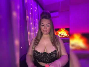 Free Live Porn with VictoriaDiamo - Bongacams