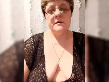 Nude Webcam with ElzaJewel - Bongacams