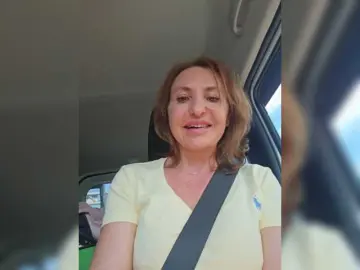 Free Porn Cam with EditaMilf - Bongacams