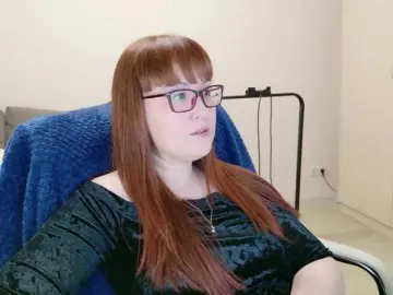 Live Sex Cam with Fox-Lisa - Bongacams