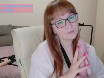 Live Sex Cam with Fox-Lisa - Bongacams
