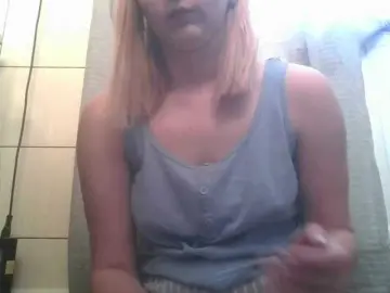 Adult Webcam with Irenne18 - Bongacams