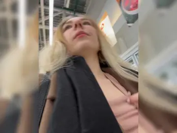 Free Live Porn with Janchi- - Bongacams