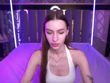 Sex Cam with SnowWhiteee - Bongacams