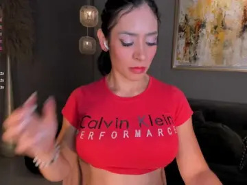 Live Sex Cam with IsabelBornner - Bongacams