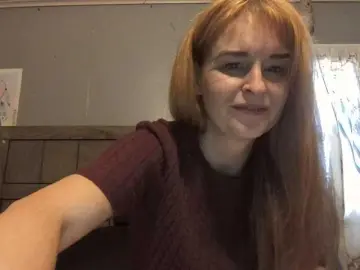 Private Sex Chat with Pizzedwife - Bongacams