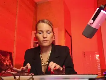 Live Porn with sweeteve050 - Bongacams