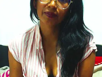 Adult Webcams with HOTTTSKIN - Bongacams