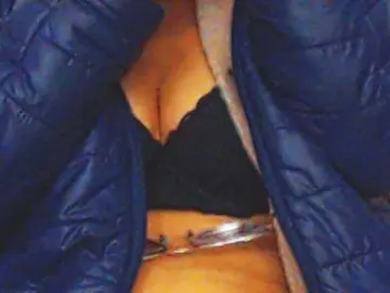 Best live sex cam show with HOTTTSKIN - Bongacams