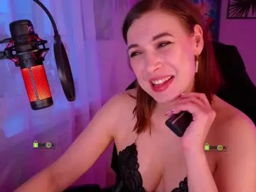 Adult Webcam with LadyLL - Bongacams