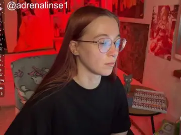 Live Sex Cam with adrenalinse - Bongacams