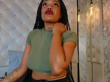 Adult Video Chat with CrystalBrooke3x - Bongacams