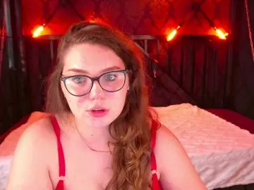 Live Porn with LuxSopphia - Bongacams